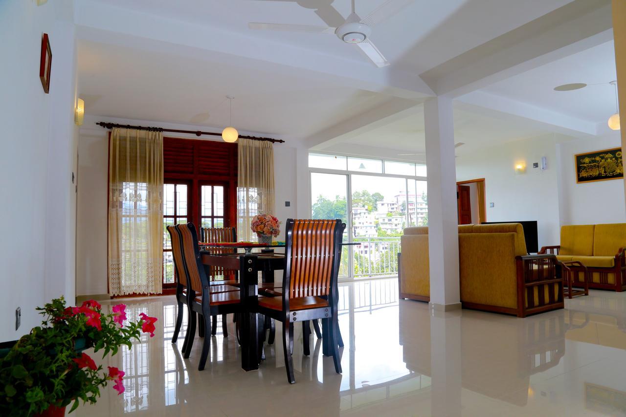 In-villa private dining